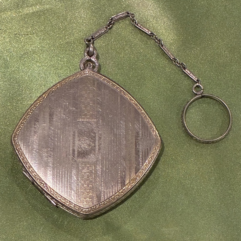 Vintage Finberg Metal Ring Compact
